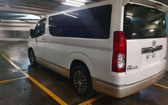 Sell White 2019 Toyota Hiace in Pateros-3