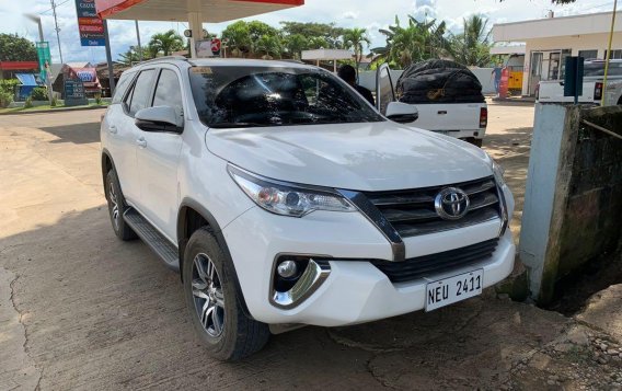 White Toyota Fortuner 2020 for sale in Quezon City-4