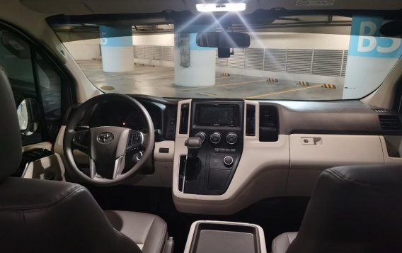 Sell White 2019 Toyota Hiace in Pateros-7