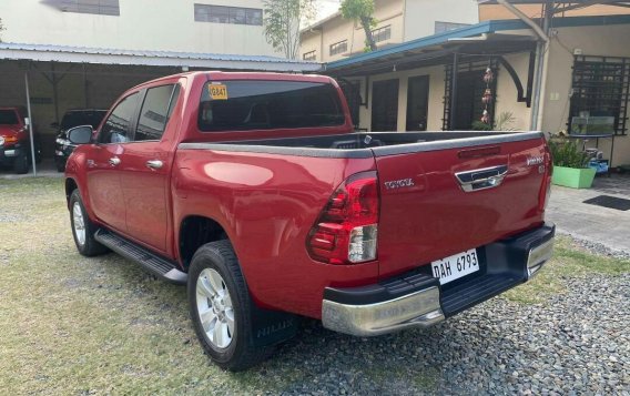 Selling Red Toyota Hilux 2018 in Quezon City-3
