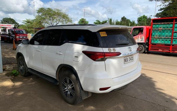 White Toyota Fortuner 2020 for sale in Quezon City-3