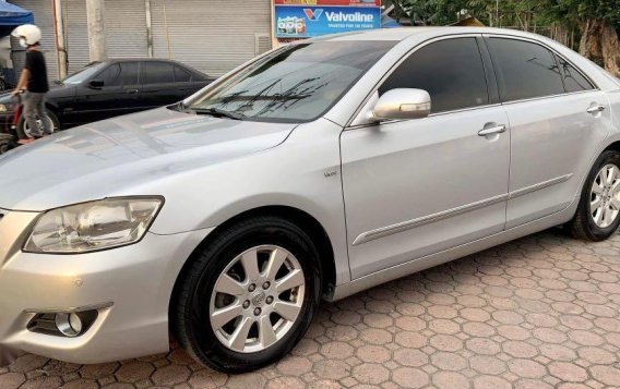 Selling Pearl White Toyota Camry 2007 in Marikina-1