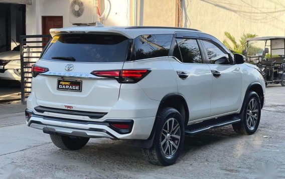 Selling White Toyota Fortuner 2018 in Quezon-4