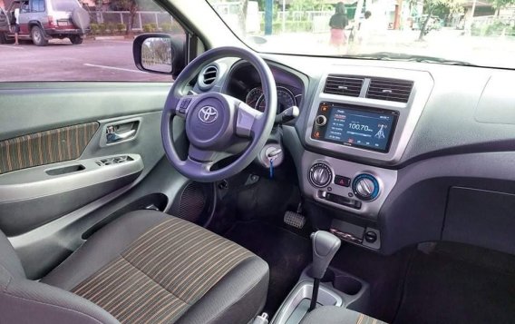Selling Black Toyota Wigo 2017 in Lucena-3