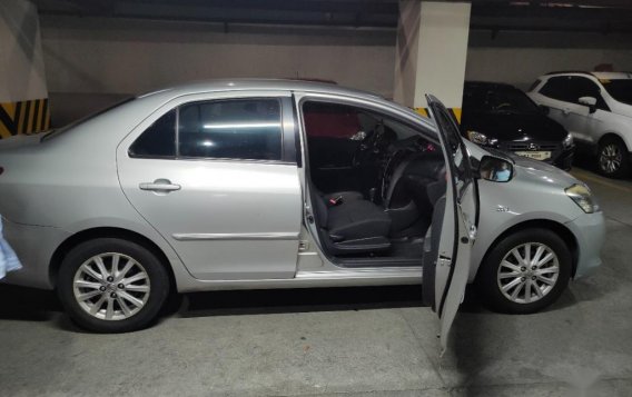 Sell Silver 2010 Toyota Vios in Caloocan-8