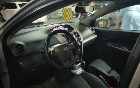 Sell Silver 2010 Toyota Vios in Caloocan-6