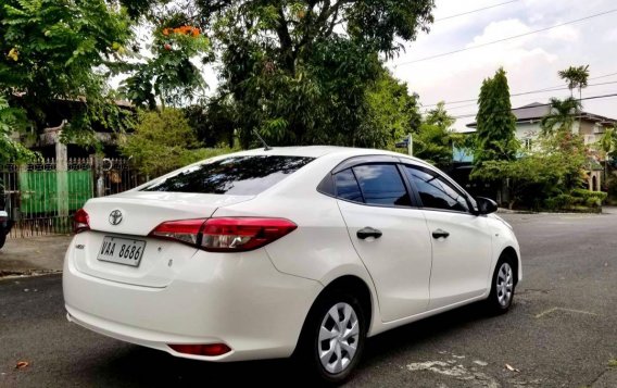 Pearl White Toyota Vios 2020 for sale in Quezon City-3