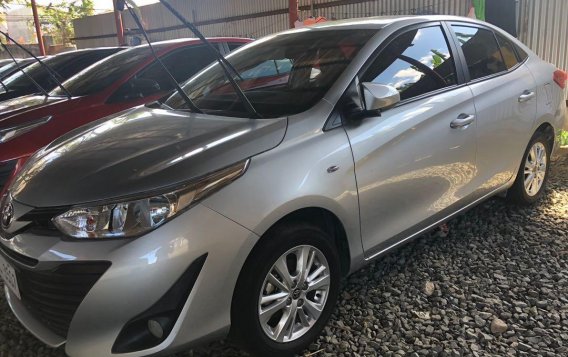 Selling Silver Toyota Vios 2018 in Quezon City-5