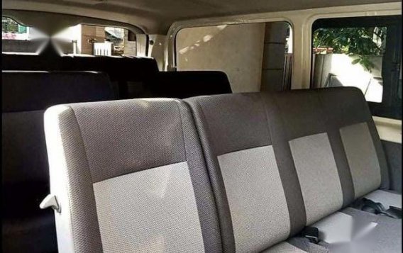 White Toyota Hiace 2019 for sale in Las Pinas-4