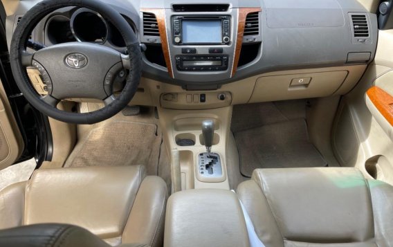 Black Toyota Fortuner 2011 for sale in Automatic-6