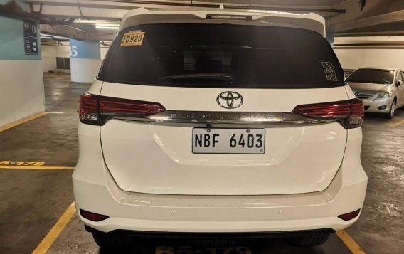 Selling White Toyota Fortuner 2018 in Pateros-4