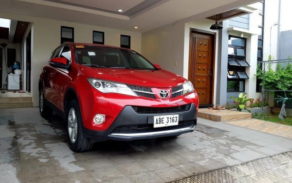 Red Toyota RAV4 2014 for sale in Caloocan -2