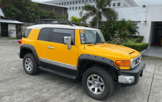 Yellow Toyota Fj Cruiser 2018 for sale in Pasig