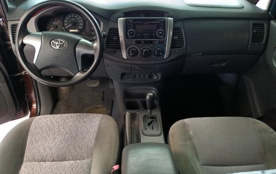 Selling Brown Toyota Innova 2014 in Las Piñas-9