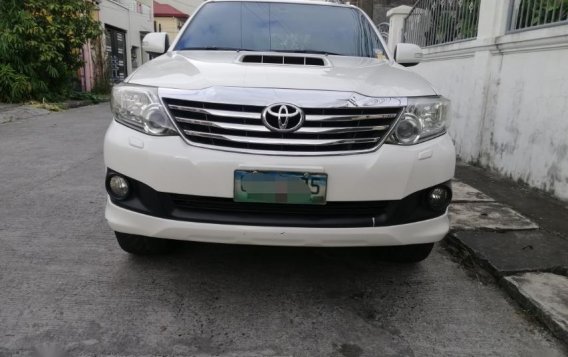 Selling Pearl White Toyota Fortuner 2013 in Manila