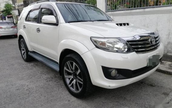 Selling Pearl White Toyota Fortuner 2013 in Manila-2