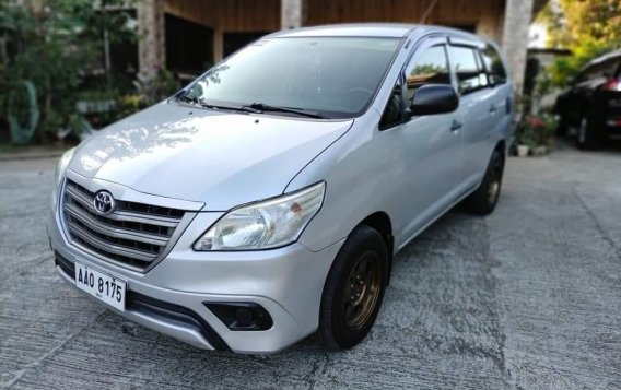 Sell Silver 2014 Toyota Innova 