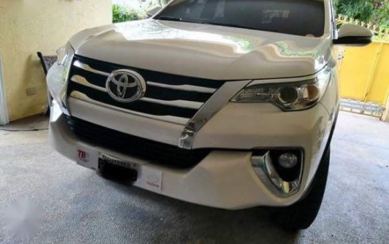 Selling Pearl White Toyota Fortuner 2020 in Parañaque-1