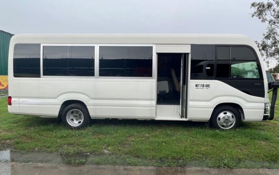 White Toyota Coaster 2019 for sale in Pasay-5