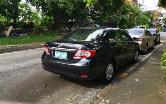 Selling Black Toyota Corolla Altis 2011 in Quezon-6