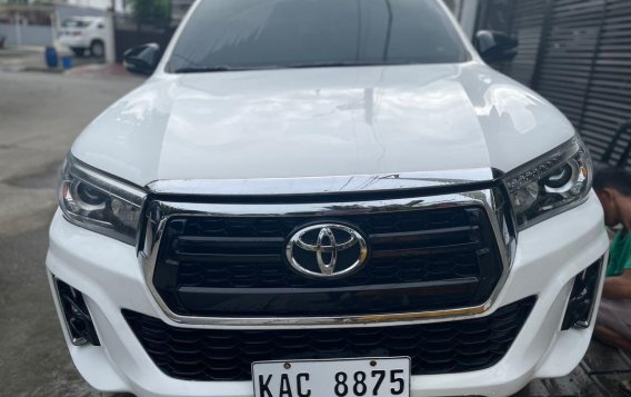 Selling White Toyota Hilux 2019 in Quezon-1