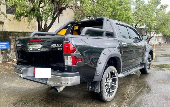 Black Toyota Hilux 2019 for sale in Makati -3