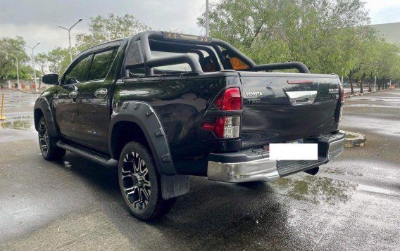 Black Toyota Hilux 2019 for sale in Makati -5