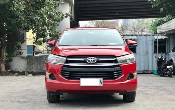 Selling Red Toyota Innova 2017 in Makati-1