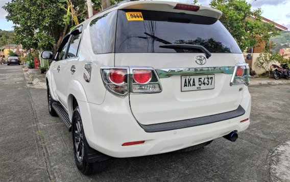 Selling Pearl White Toyota Fortuner 2015 in Antipolo-2