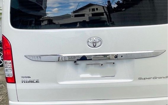 White Toyota Hiace Super Grandia 2018 for sale in Pasig-4