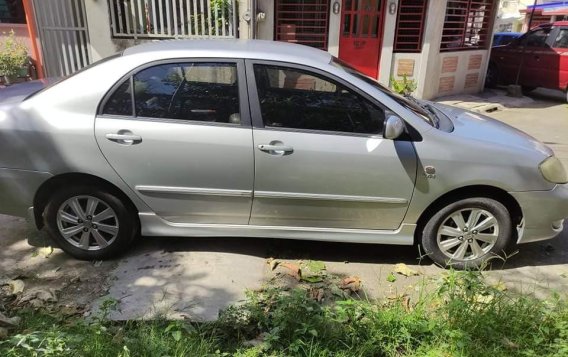 Selling Silver Toyota Corolla Altis 2006 in Pasig-2