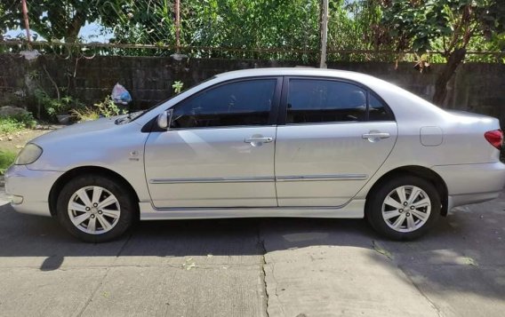 Selling Silver Toyota Corolla Altis 2006 in Pasig-3