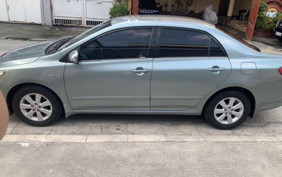 Sell Grey 2010 Toyota Corolla altis in Manila-3