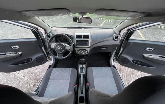 Silver Toyota Wigo 2017 for sale in Automatic-8