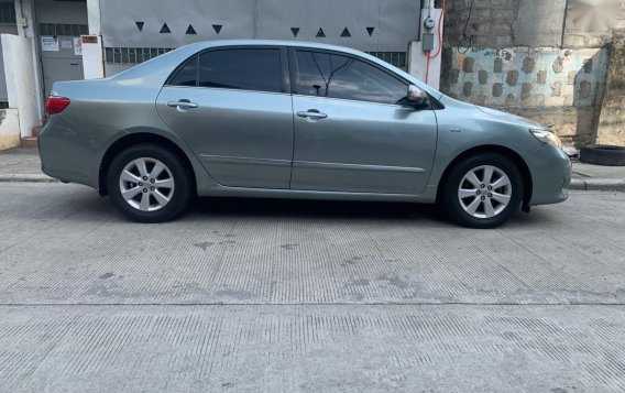 Sell Grey 2010 Toyota Corolla altis in Manila-1