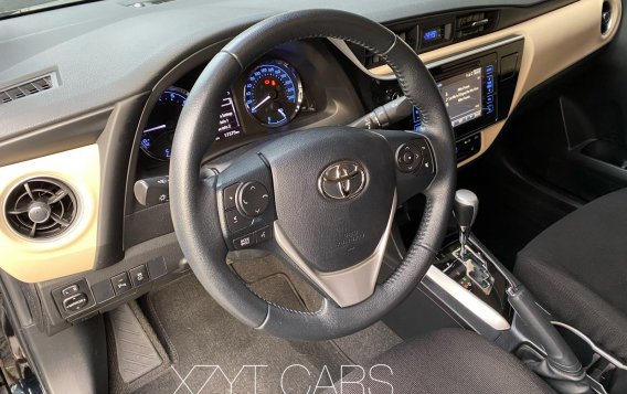 Black Toyota Altis 2018 for sale in Automatic-5