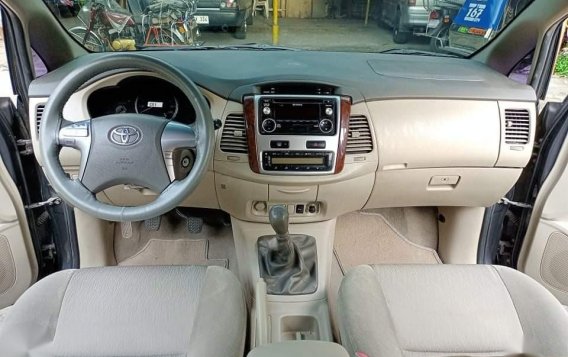 Grey Toyota Innova 2015 for sale in Itbayat-2