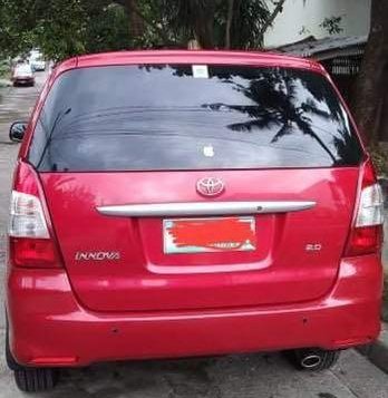 Red Toyota Innova 2012 for sale in Manual-1