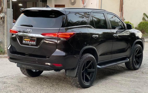 Black Toyota Fortuner 2018 for sale in Automatic-4