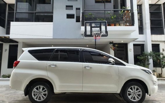 Sell Pearl White 2017 Toyota Innova in Quezon City-2