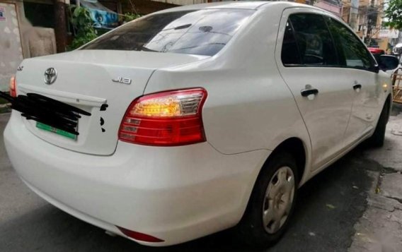 White Toyota Vios 2012 for sale in Manila-4