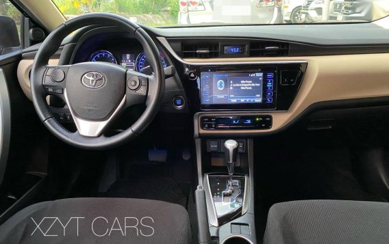 Black Toyota Altis 2018 for sale in Automatic-7