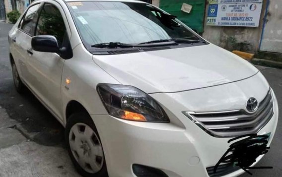 White Toyota Vios 2012 for sale in Manila-1