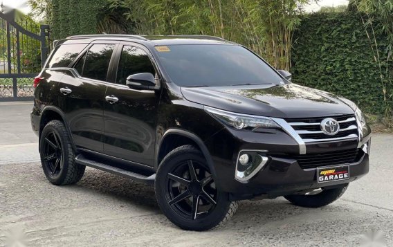 Black Toyota Fortuner 2018 for sale in Automatic-1