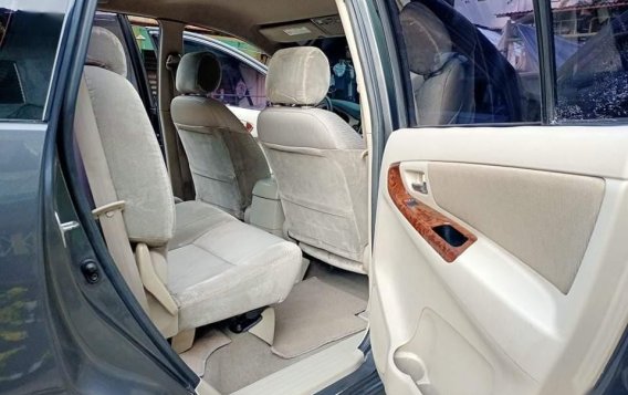 Grey Toyota Innova 2015 for sale in Itbayat-4