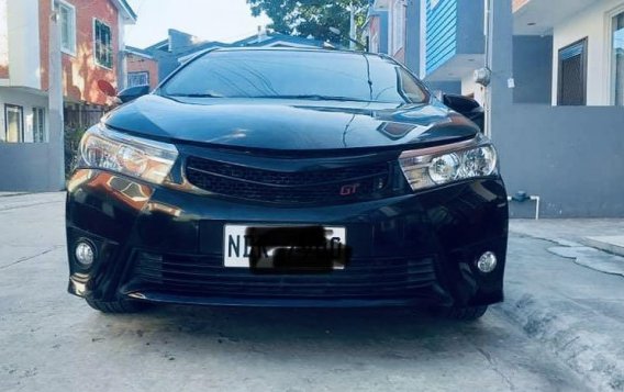 Selling Black Toyota Corolla Altis 2019 in Quezon City-1