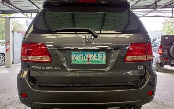 Selling Silver Toyota Fortuner 2007 in Las Piñas-3
