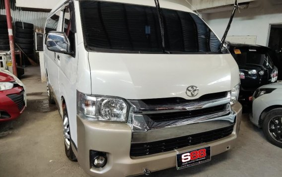 Selling Pearl White Toyota Grandia 2018 in Quezon