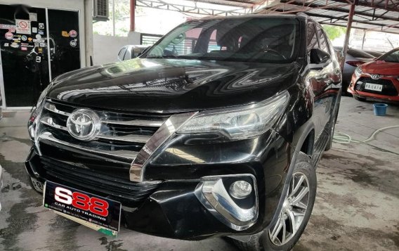 Black Toyota Fortuner 2016 for sale in Quezon 