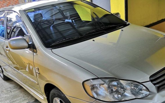 Selling Pearl White Toyota Corolla Altis 2005 in Manila